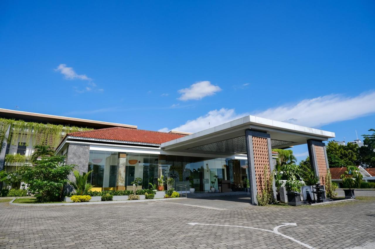 Lpp Garden Hotel Maguwo Exterior foto