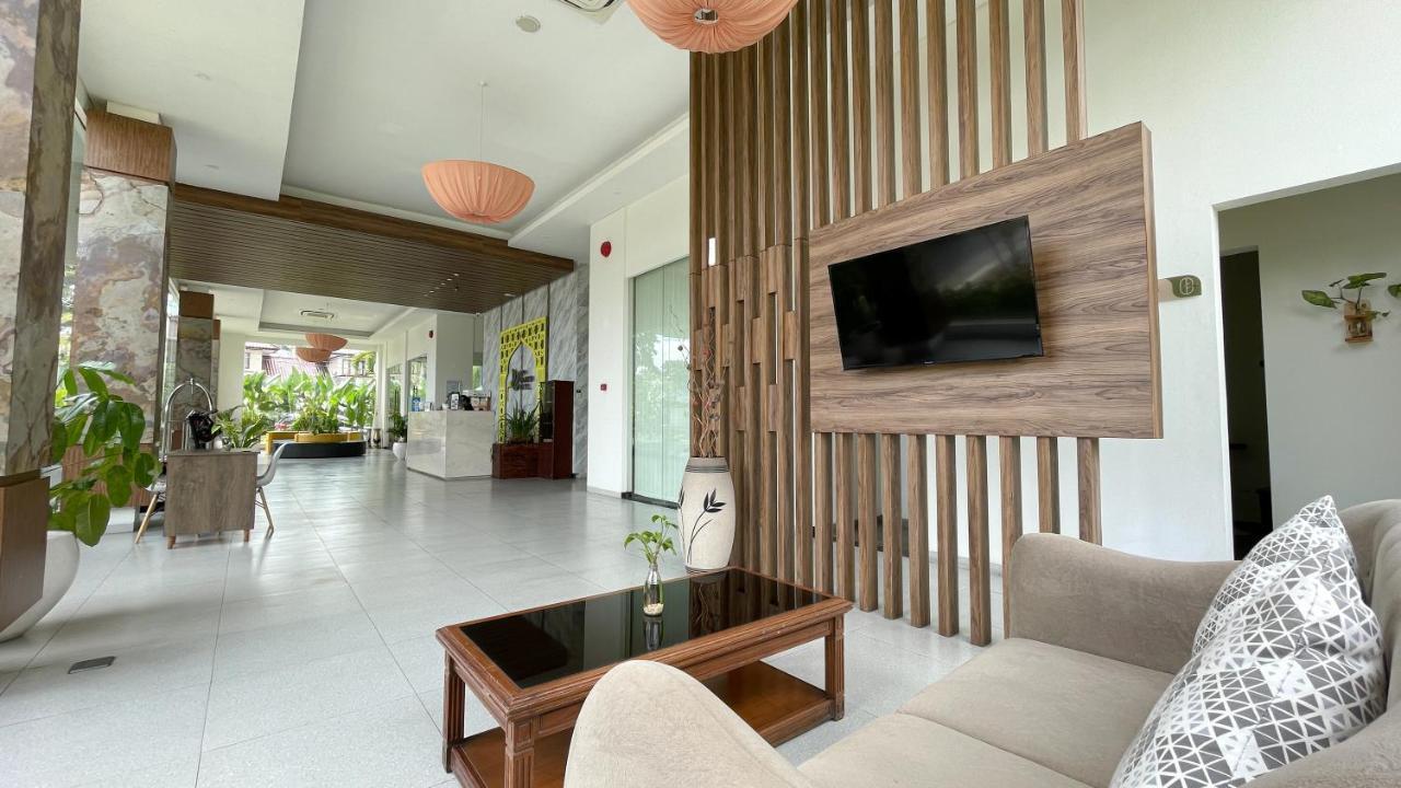 Lpp Garden Hotel Maguwo Exterior foto